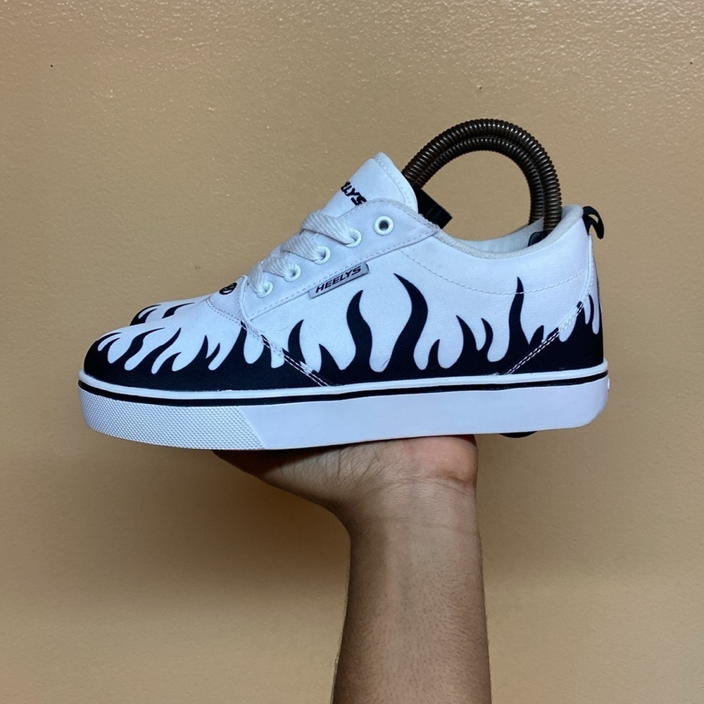 HEELYS White Black Flames - Picture 4 of 17
